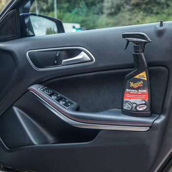 Meguiar’s G4116 – Natural Shine – средство для ухода за винилом, резиной и пластиком с УФ-защитой 473 мл (G4116)