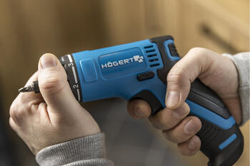 Hogert HT2E212 Bezvadu skrūvgriezis, 7.2V, 10Nm, 230rpm, 1.5Ah Li-Ion, 3h, LED, uzlādes indikators, 1/4