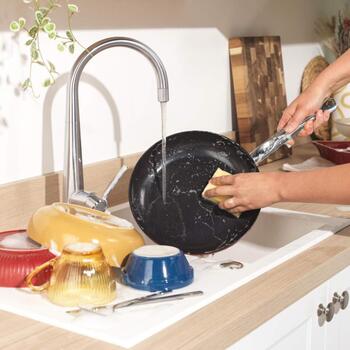 Russell Hobbs Сковорода RH03806, 28см, алюминий, совместима с электрическими, газовыми, стеклокерамическими, индукционными плитами (RH03806)