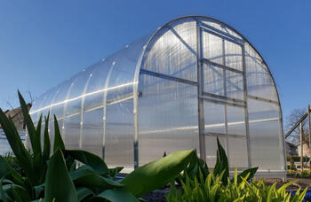 Siltumnīca KLASIKA 18 - 3 x 6m - 6mm polikarbonāta 4779037490226 KLASIKA GREENHOUSE (4779037490226)