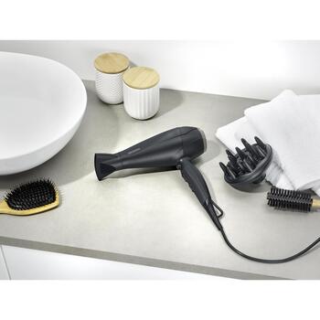 Severin Фен 0167, 2300W, 2 скорости, 3 температурных режима, 2 насадки, 2.8m шнур, ионизатор, диффузор (0167)
