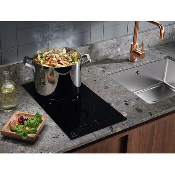 Electrolux Plīts virsma LHR3233CK, 2900 W, 2 riņķi, 120/180mm, 145mm, taimeris, bērnu drošības slēdzene, automātiskā izslēgšanās (LHR3233CK)