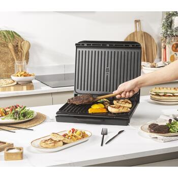 Salter Grils EK6237VDE, 2000W, līdz 8 porcijām, noņemama tauku paplāte, nepiedegoša virsma, slīpuma regulēšana (EK6237VDE)