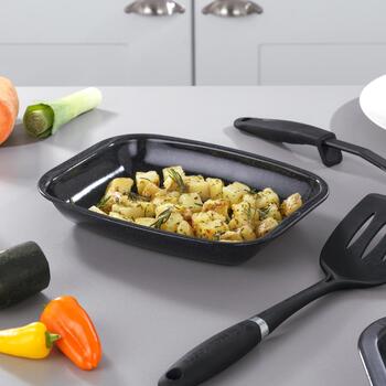 Russell Hobbs Набор противней и разделочной доски CW20701EU, 38см, 35см, 26см, углеродная сталь, черный, прямоугольный (CW20701EU)