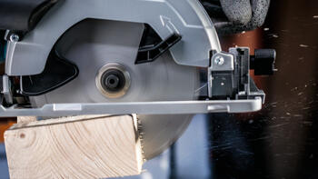 Rokas ripzāģiem PRO WOOD CORDLESS RIPZĀĢA ASMENS BOSCH 2608837697 (2608837697)