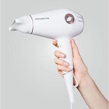 Rowenta CV6135 matu fēns, 1800 W, balts, 2 siltuma iestatījumi, 2 ātruma pakāpes, koncentrators, auksts gaiss (CV6135)