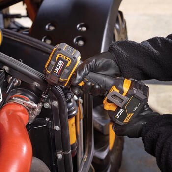 JCB JCB-18PID-230 Professional 18V бесщеточный ударный шуруповерт для тяжелых работ по закручиванию 230Нм 1/4дюйма hex быстрозажимной патрон 4+1 режимы (JCB-18PID-230)