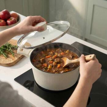 Russell Hobbs Кастрюля RH03877C, 24см, кремовая, алюминий, с крышкой, совместима со всеми плитами (RH03877C)