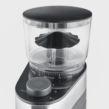 Severin Кофемолка KM 3880, 140W, 240g, 130g контейнер, 30 уровней помола, автоматическое отключение, черный, нержавеющая сталь (KM 3880)