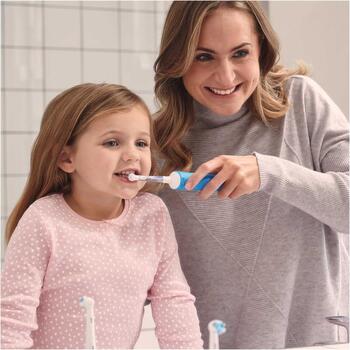 Oral-B elektriskās zobu birstes galviņa EB10 2 Frozen II, 2 gab., mīksta, bērniem no 3 gadiem, balta, Frozen dizains (EB10 2 refill Frozen II)