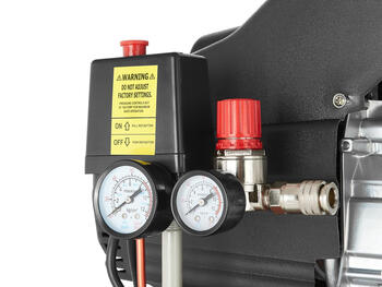Eļļas gaisa kompresors, vertikāls, 50L, G80332 GEKO (G80332)