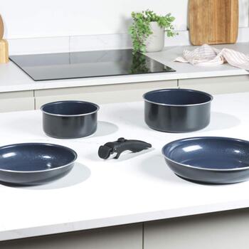 Russell Hobbs Pannu komplekts RH03319EU7, 22cm, 26cm, 16cm, 20cm, tumši zils, alumīnijs, noņemams rokturis, keramikas nepiedegošs (RH03319EU7)