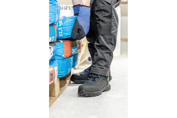 Hogert drošības zābaki HT5K592-43, S3L, SR, 200J, ISO 20345:2011, kompozītmateriāla purngals, Kevlar starpzole, āda, melni, 43 (HT5K592-43)