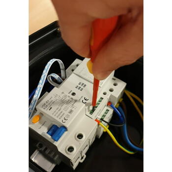 Набор отверток VDE, 9 шт., SL/PH, Brilliant Tools, BT068010, 3,0 x 75 мм – 4,0 x 10 см – 5,5 x 12,5 см – 6,5 x 15 см, PH0 x 75 мм – PH1 x 80 мм – PH2 x 10 см – PH3 x 15 см (BT068010)