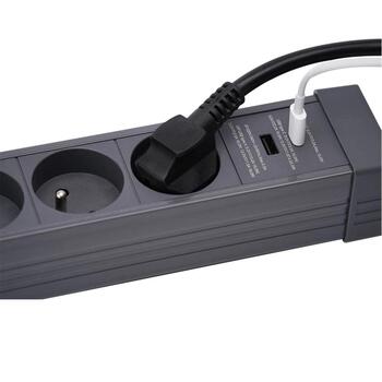 Hawk Pagarinātājs HWPS501GY, 1,5m, 5, 2xUSB, 20W, 545J, 16A, E/F, slēdzis, zemējums (HWPS501GY)