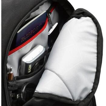 Case Logic Mugursoma DLBP114 BLACK, 12.69l, 35.8cm, poliesters, melna, pret skrāpējumiem, sānu kabata (DLBP114 BLACK)