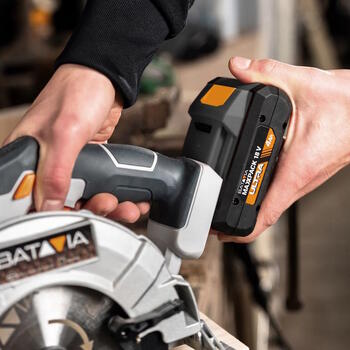 Lādējamais augstas veiktspējas akumulators ar 18 V spriegumu un 4.0 Ah ietilpību High Performance Battery 7064833 Batavia (7064833)