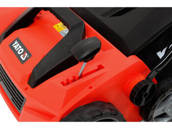 Yato YT-84840 elektriskais skarifikators, 1800W, 3500min⁻¹, 230-240V, 50Hz, 380mm, 12mm, 45l, IPX4, II klase (YT-84840)