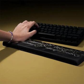 Subsonic Peles paklājs SA5687-LR1, melna, dzeltena, plaukstas balsts tastatūrai, neslīdoša virsma (SA5687-LR1)
