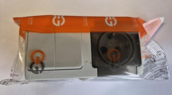 Elektriskais bloks ar caursp. vāku IP54, 2t., ar saz., 01071300-190183, GÜNSAN (01071300-190183)