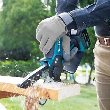 Makita UC100DZ bezvada zaru zāģis 12 V CXT bezsuku motors 100 mm šķēres automātiska ķēdes eļļošana bez akumulatora un lādētāja Melns/Zils (UC100DZ)