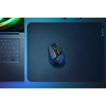 Razer ergonomiska bezvadu spēļu pele Basilisk Mobile RZ01-04310100-R3G1, 18000 DPI, 10 pogas, 76 g, RGB apgaismojums (RZ01-04310100-R3G1)