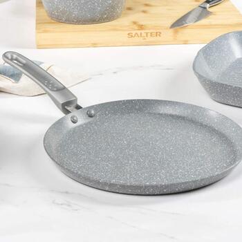 Salter Pankūku panna BW13656GEU7, 25cm, alumīnijs, mīksts rokturis, nepiedegošs pārklājums, saderīga ar visiem plīts tipiem (BW13656GEU7)