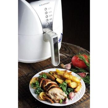 Blaupunkt Gaisa fritieris AFD601, 1500 W, 2.5 l, 150-200 °C, taimeris 1 h, nelīpošais pārklājums, LCD displejs (AFD601)