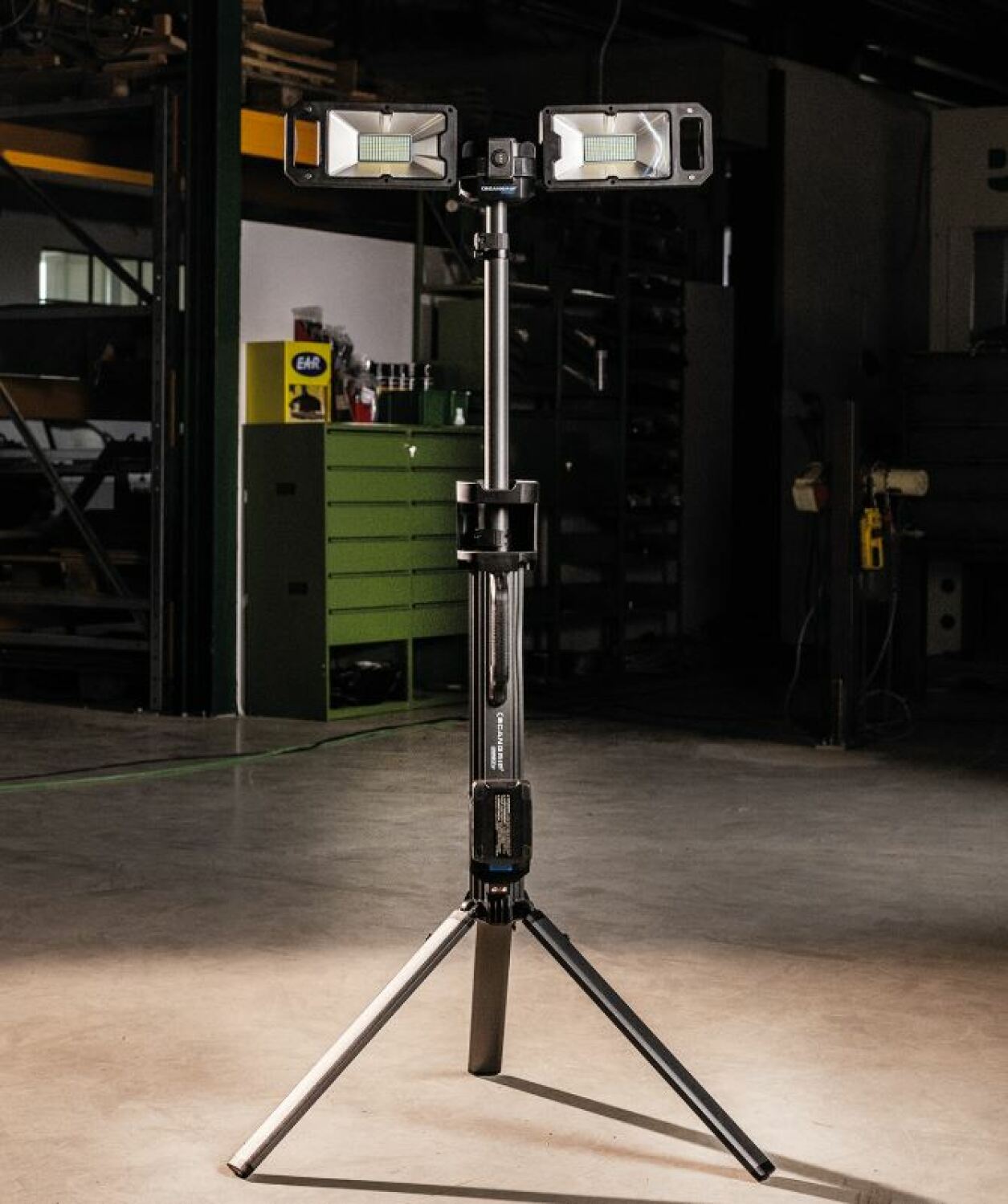 Scangrip Akumulatora lampa TOWER 8 CONNECT 03.6107C, 8000 lm, 5.2 kg, 360° rotējoši prožektori (03.6107C)