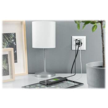 Digitus безопасная розетка DA-70615, 5V, 2.8A, 1 x USB Type-C, 1 x USB A, 2 USB разъема, 2P+E (DA-70615)