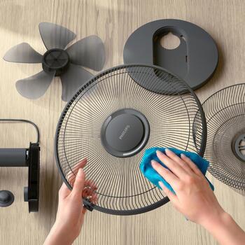 PHILIPS 1000. sērijas galda ventilators, melns (CX1030/01)