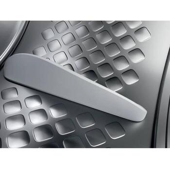 Electrolux сушильная машина с тепловым насосом EW8D585UCE, 8кг, 550Вт, 230В, 63дБ, инверторный двигатель, LCD, белый (EW8D585UCE)