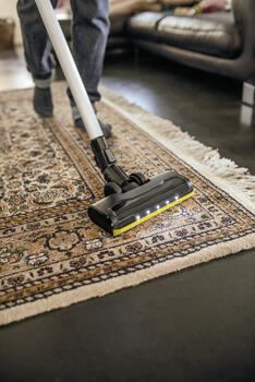 Karcher VC 6 Cordless ourFamily 1.198-670.0, 25.2V, 2.5Ah, 800ml, <78dB, 50min, беспроводной пылесос (1.198-670.0)