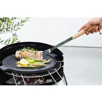 Barbecook grila dakša gaļas un dārzeņu pagriešanai un pasniegšanai 46cm FSC sertificēts koka rokturis piekarināšanas cilpa BC-ACC-7072 (BC-ACC-7072)