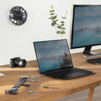 Hama док-станция USB C 00200103, 9 портов, 5 Гбит/с, USB-C, HDMI, Ethernet, SD/microSD считыватель (00200103)