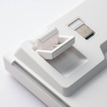 Akko 5075B bezvadu spēļu tastatūra, 6925758632928, 75%, Bluetooth/USB/2.4GHz, karstā maiņa, Gasket Mount, QMK/VIA, RGB (6925758632928)