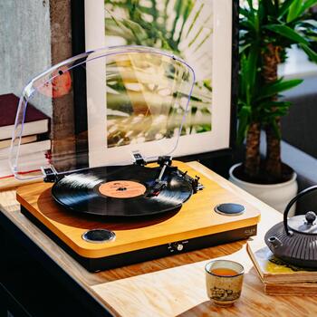 Adler Виниловый проигрыватель AD 1914w, 33.3 RPM, 45 RPM, 75 RPM, USB, Bluetooth 5.4, 2x0.8 W динамики (AD 1914w)