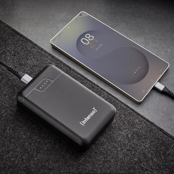 Intenso Power Bank B10000 7320530, 10000 мАч, 12 Вт, 3 устройства, USB-C, 2x USB-A, индикатор состояния LED (7320530)