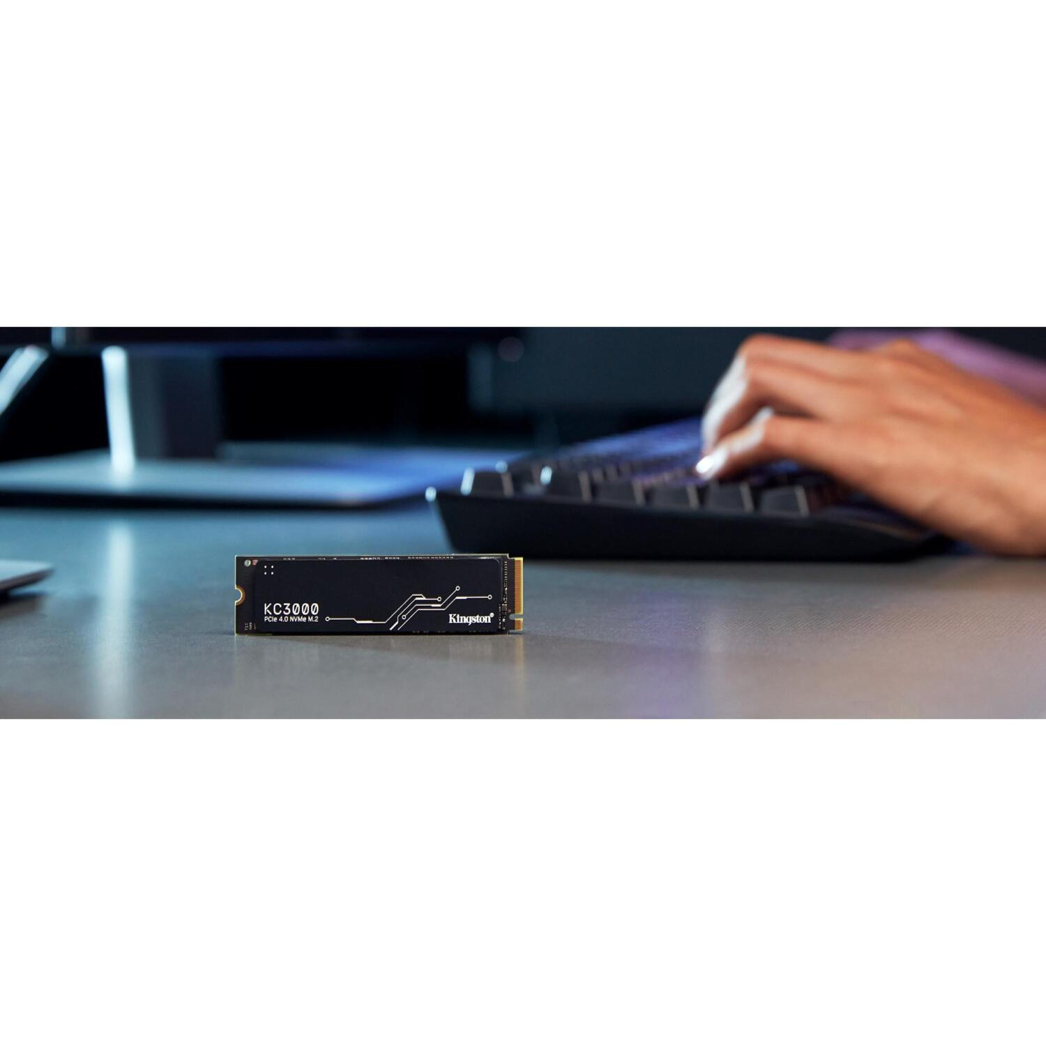 Kingston Твердотельный накопитель KC3000 SKC3000D/2048G, 2048 ГБ, PCIe 4.0, 7000 МБ/с, 3D TLC, Heatsink (SKC3000D/2048G)
