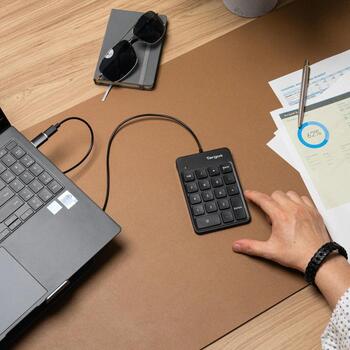 Targus Numeric EcoSmart AKP13GL, USB цифровая клавиатура, 18 клавиш, кабель 1.5м, черный (AKP13GL)