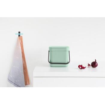 Brabantia Sort & Go мусорное ведро 211683, 3 л, 0,6 кг, Jade Green, XXS, с крышкой, настенное крепление, ручка (211683)