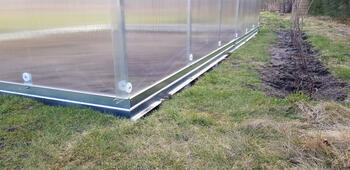 Siltumnīca KLASIKA TUBE 3 x 8m ar pamatiem - 6mm polikarbonāts 4779037491674 KLASIKA GREENHOUSE (4779037491674)