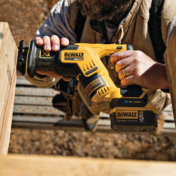 Savienotājs 18V XR Tool Connect DCE040-XJ DeWALT (DCE040-XJ)