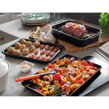 Russell Hobbs Cepešpanna CW91612EU7, 34cm, 230°C, 0,7mm tērauds, viegli tīrāms, nerūsējošā tērauda redele (CW91612EU7)