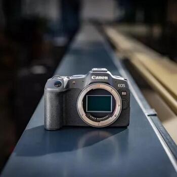 Canon EOS R8 беззеркальная камера 5803C003, 24,2 МП, ISO 100-102400, 3