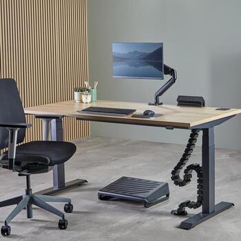 Fellowes 100136871 органайзер для кабелей, черный, 129мм, 107мм, 1288мм, 4 канала, 31 сегмент, магнит, винты (100136871)