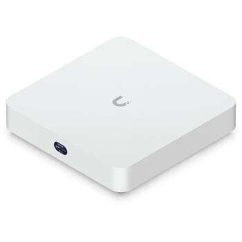 Ubiquiti Сетевой видеорегистратор UNVR-Instant, 22см, 100-240В, 1.04кг, 15 IP камер, компактный настольный (UNVR-Instant)