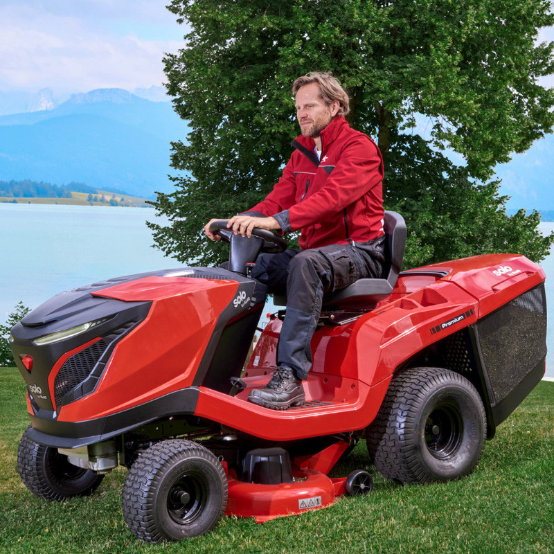 Бензиновый садовый трактор T22-105.4 HD-A V2 Premium PRO, pro 700 V2, 12,2 кВт, 127712 Solo от AL-KO (127712)