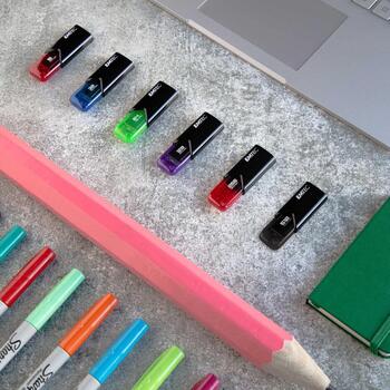 Emtec USB флешка B110 ECMMD16GB113, 16GB, 20Mbps, 10Mbps, USB 3.2, черный/красный, 100% переработанный пластик (ECMMD16GB113)