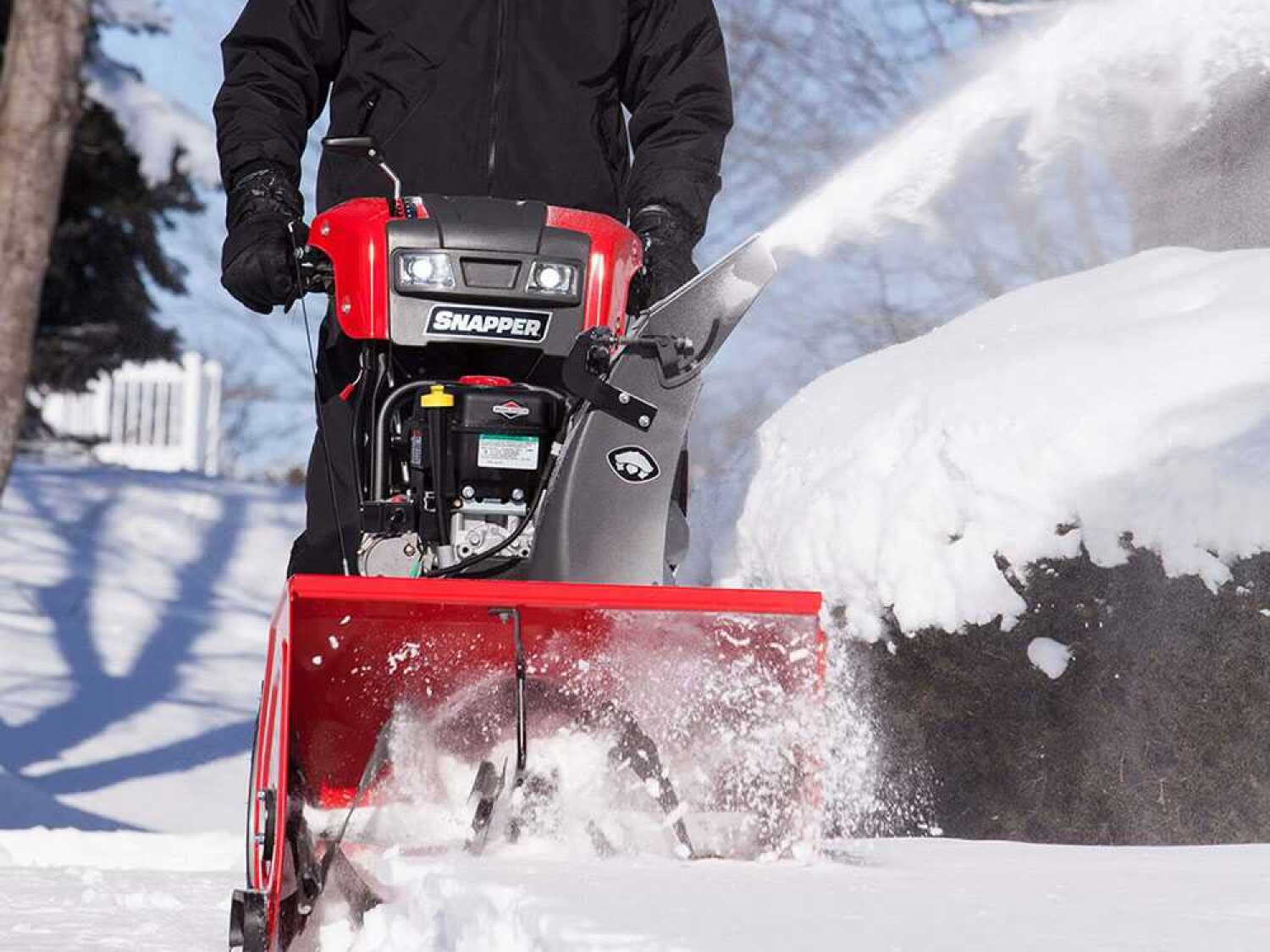 Snapper H1528ES бензиновый снегоуборщик 71см 306см³ двухступенчатый самоходный с электростартером и LED фарами (1696925)